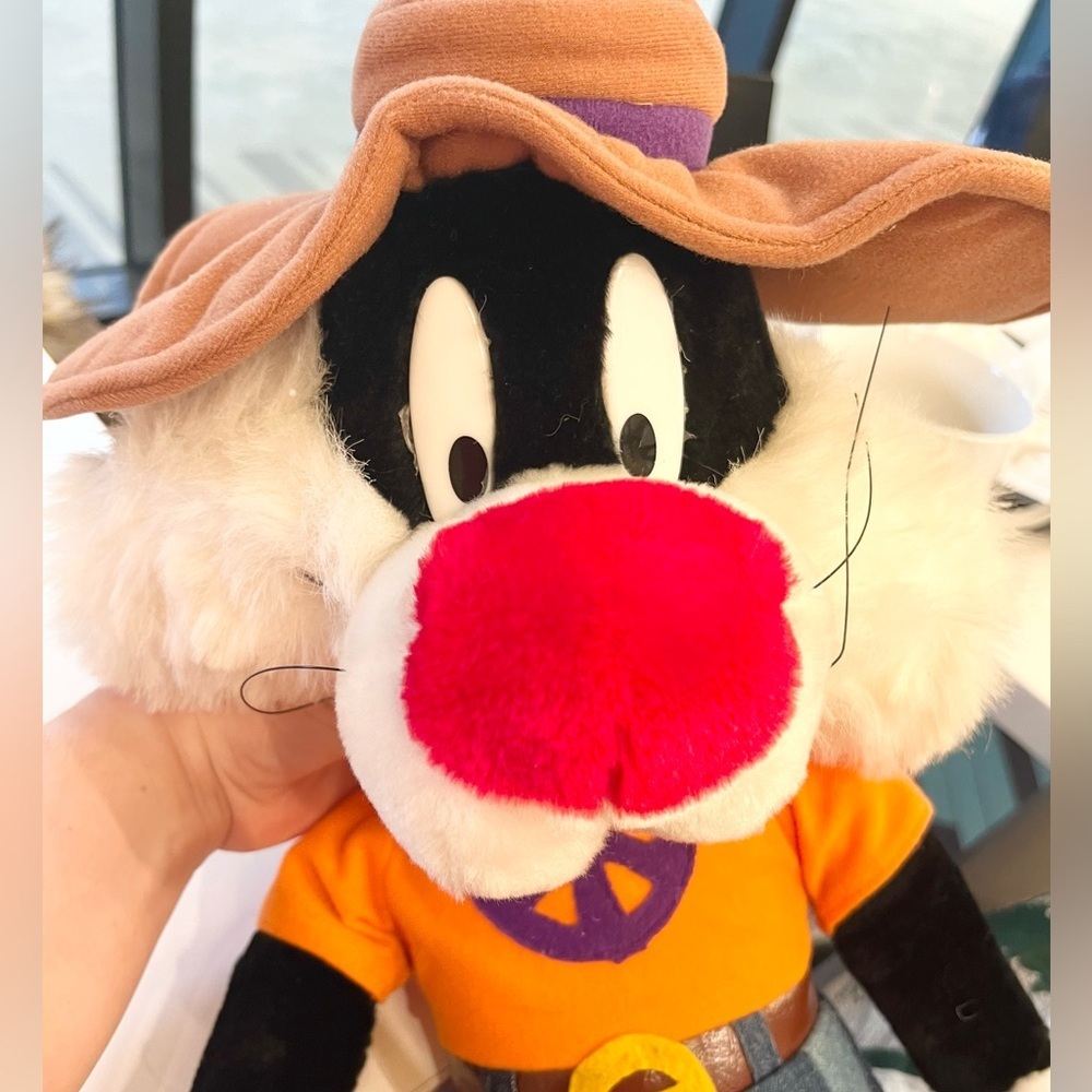 Looney Tunes Vintage 1998 Peace Hippie Sylvester Plush Stuffed Toy 12" Plush Toy - Picture 2 of 8